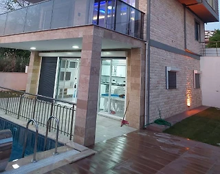 Kuşadası Güzelçamlı'da Merkeze Yakın, Özel Havuzlu, Kiralık Villa - 3