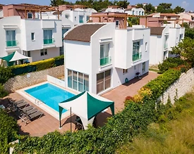 Kuşadası Kadınlar Denizi'nde Site İçerisinde, Özel Havuzlu, Lüks Villa - 2