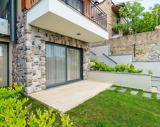 Kuşadası Kirazlı'da Dağ Manzaralı, Ortak Havuzlu, Konforlu Suite Oda - 4