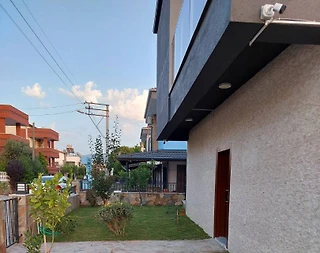 Kuşadası Soğucak'ta Merkezi Konumda, Özel Havuzlu, Konforlu Villa - 4