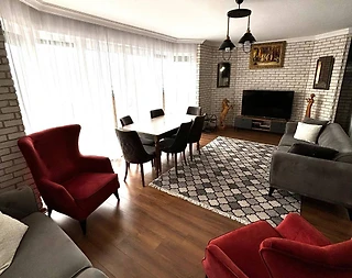 Kuşadası Soğucak'ta Merkezi Konumda, Özel Havuzlu, Lüks Villa - 5