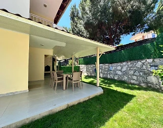 Kuşadası Yavansu'da Merkezi Konumda, Ortak Havuzlu, Yazlık Villa - 5