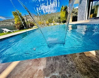 Kuşadası'nda Elverişli Konumda, Bahçeli, Özel Havuzlu, Konforlu Villa - 5