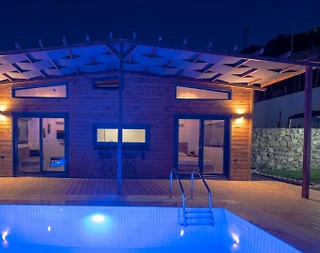 Ölüdeniz'de Çekirdek Ailelere Uygun, Özel havuzlu, Konforlu Bungalov - 1