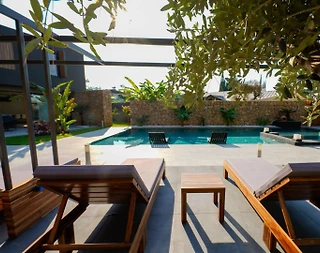 Antalya Kepez'de Geniş Ailelere Uygun, Özel Havuzlu, Bahçeli Villa - 4