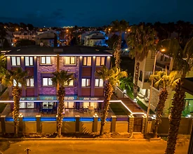 Serik Kadriye'de Merkezi Konumda, Özel Havuzlu, Kiralık Villa - 2