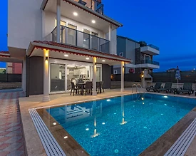 Serik Kadriye'de Kalabalık Ailelere Uygun, Özel Havuzlu, Kiralık Villa - 3