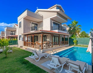 Serik Kadriye'de Geniş Ailelere Uygun, Özel Havuzlu, Kiralık Villa - 2