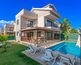 Serik Kadriye'de Geniş Ailelere Uygun, Özel Havuzlu, Kiralık Villa - 2