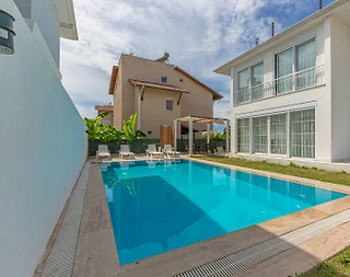 Serik Kadriye'de Sakin Konumda, Özel Havuzlu, Modern Villa - 5