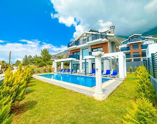 Fethiye Ölüdeniz'de Kalabalık Ailelere Uygun, Özel Havuzlu, Kiralık Villa - 1