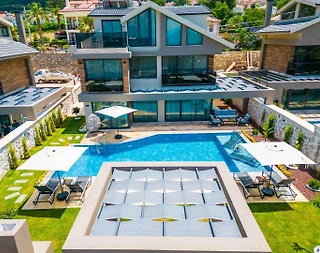 Fethiye Ovacık'ta Modern Tasarımlı, Özel Havuzlu, Saunalı Villa - 1