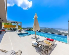Kaş Üzümlü'de Muhteşem Manzaralı, Özel Havuzlu, Lüks Villa - 3