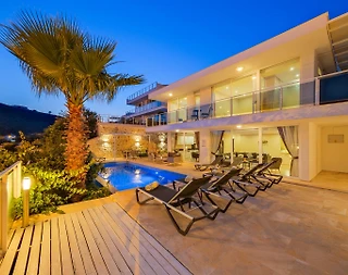 Kaş Kalkan'da Göz Alıcı Manzaralı, Özel Havuzlu, 4+1, Lüks Villa - 1