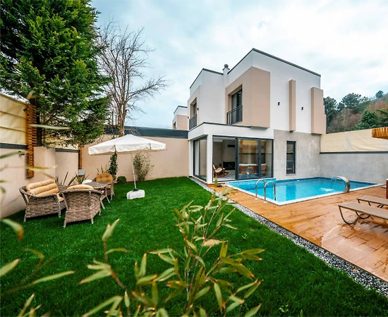 Sapanca Kırkpınar'da Doğanın İçinde, Özel Havuzlu, Konforlu Villa - 1