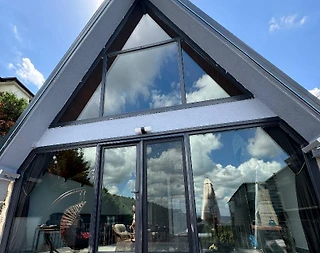 Sapanca'da Panoramik Göl Manzaralı, Özel Havuzlu, Konforlu Bungalov - 2