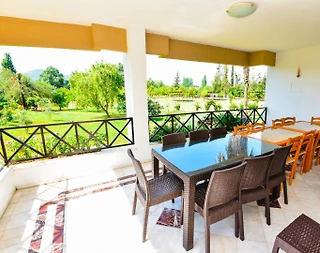 Ortaca Güzelyurt'ta 12 Kişilik, Özel Havuzlu, Modern Tasarımlı Villa - 3