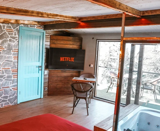 Ankara Çankaya'da Merkezi Konumda, Ortak Havuzlu, 1+1 Bungalov - 1