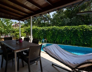 Marmaris Armutalan'da Merkezi Konumda, Özel Havuzlu, 3+1 Villa - 5
