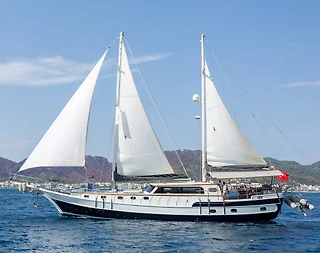 Marmaris Bozburun'da Modern Tasarımlı, 4 Kabinli, Konforlu Gulet - 1