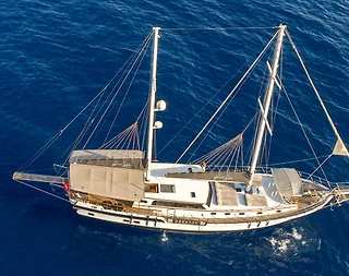 Marmaris Bozburun'da Modern Tasarımlı, 4 Kabinli, Konforlu Gulet - 3