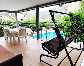 Marmaris Çamdibi'nde Merkezi Konumda, Özel Havuzlu, Şık Villa - 2