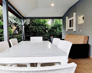 Marmaris Çamdibi'nde Merkezi Konumda, Özel Havuzlu, Şık Villa - 3