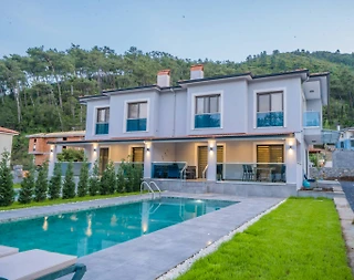 Marmaris Çamlı'da Doğa İle İç İçe, Özel Havuzlu, İkiz Villa - 1
