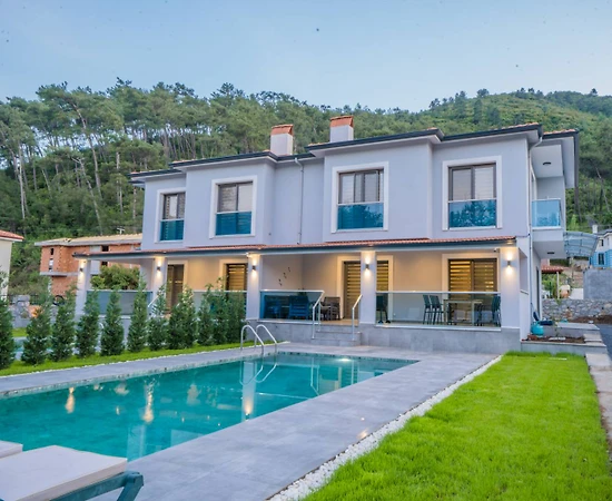 Marmaris Çamlı'da Doğa İle İç İçe, Özel Havuzlu, İkiz Villa - 1