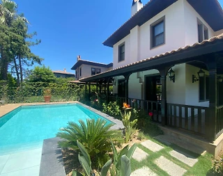 Marmaris Çamlı'da Geniş Bahçeli, Özel Havuzlu, Ferah Villa - 1