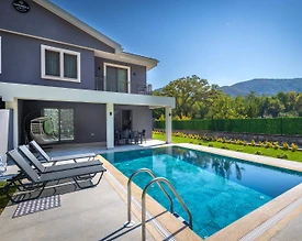 Marmaris Çamlı'da Muhteşem Doğada, Özel Havuzlu, Bahçeli Villa - 2