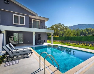 Marmaris Çamlı'da Muhteşem Doğada, Özel Havuzlu, Bahçeli Villa - 2