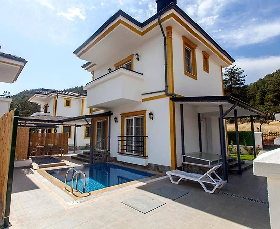 Marmaris Çetibeli'nde Site İçerisinde, Özel Havuzlu, Konforlu Villa - 1