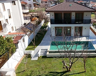 Marmaris Çetibeli'nde Yemyeşil Bahçeli, Özel Havuzlu, 6 Kişilik Villa - 5