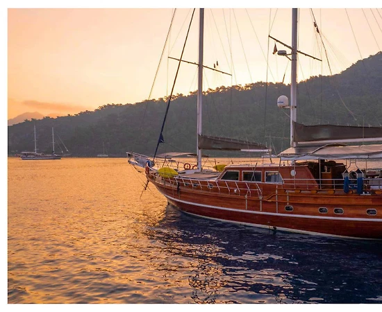 Muğla Marmaris'in Engin Derinliklerinde, 5 Kabinli, Konforlu Gulet - 1