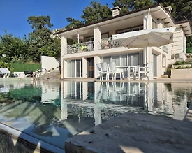 Marmaris Hisarönü'nde Yemyeşil Bahçeli, Özel Havuzlu, Geniş Villa - 2