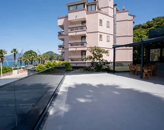 Marmaris İçmeler'de Denize Sıfır Konumda, Konforlu Tatil Evi - 1