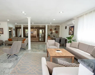 Marmaris İçmeler'de Denize Sıfır Konumda, Konforlu Tatil Evi - 4