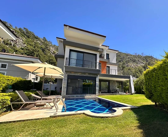 Muğla Marmaris'te Denize Yakın, Özel Havuzlu, Lüks Villa - 1