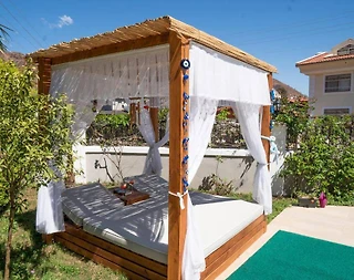 Muğla Marmaris'te Geniş Bahçeli, Özel Havuzlu, Konforlu Villa - 5