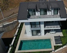 Marmaris Karşıyaka'da Merkezi Konumda, Özel Havuzlu, 10 Kişilik Villa - 3