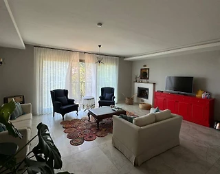 Marmaris Karşıyaka'da Orman Manzaralı, Modern Tasarımlı, İkiz Villa - 1