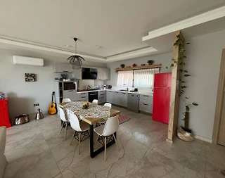 Marmaris Karşıyaka'da Orman Manzaralı, Modern Tasarımlı, İkiz Villa - 5