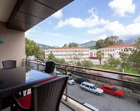 Marmaris Kemeraltı'nda Elverişli Konumda, 4+1, 8 Kişilik Suit - 3