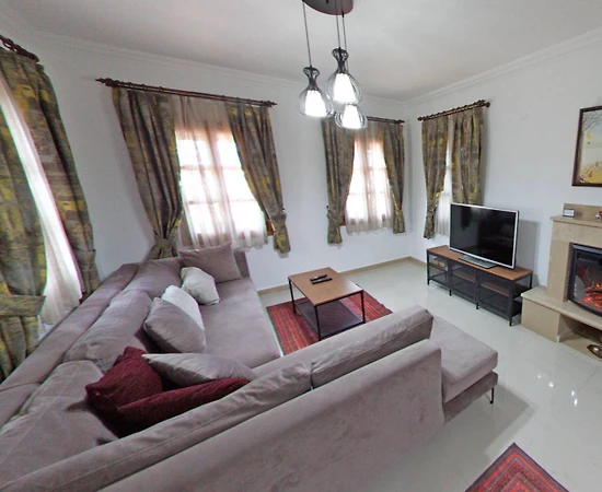 Muğla Marmaris'te Merkezi Konumda, Bahçeli, Kiralık Dubleks Ev - 1