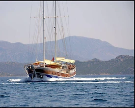 Marmaris Selimiye'de 25 Metre Uzunluğunda, 7 Kabinli, Konforlu Gulet - 2