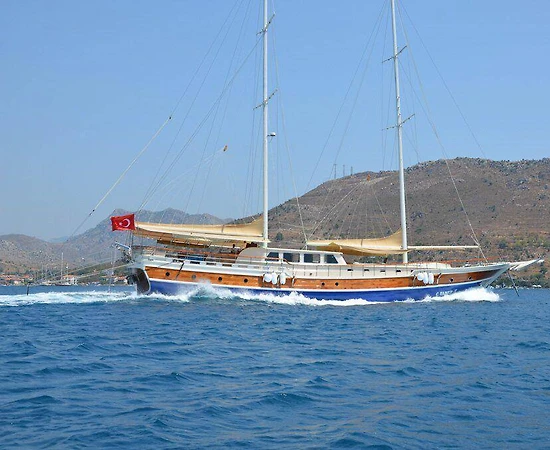 Marmaris Selimiye'de 25 Metre Uzunluğunda, 7 Kabinli, Konforlu Gulet - 1
