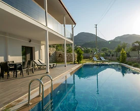 Marmaris Selimiye'de Deniz Manzaralı, Özel Havuzlu, 6 Kişilik Villa - 3