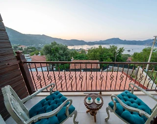 Marmaris Selimiye'de Deniz Manzaralı, Özel Havuzlu, 6 Kişilik Villa - 1