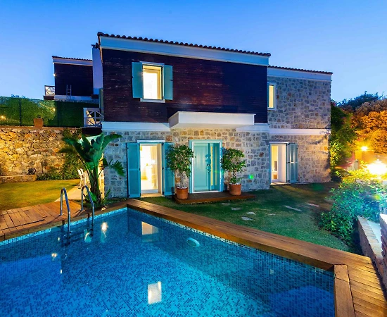 Marmaris Selimiye'de Merkezi Konumda, Özel Havuzlu, Kiralık Villa - 1